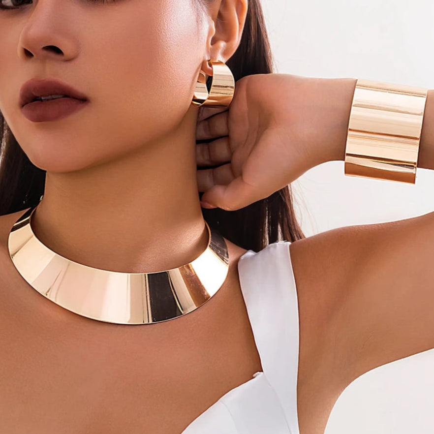 Elyana Collection