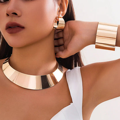 Elyana Collection