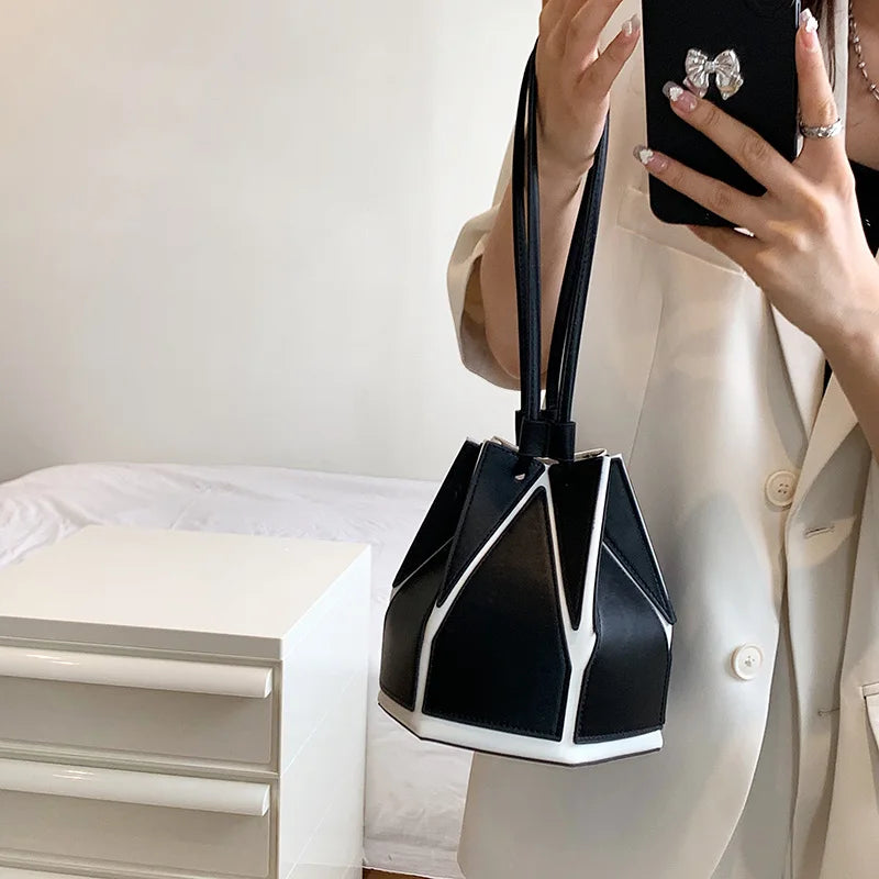 Virella Bucket Bag