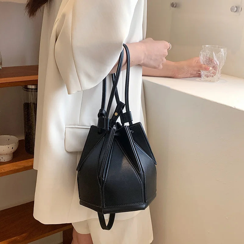 Virella Bucket Bag