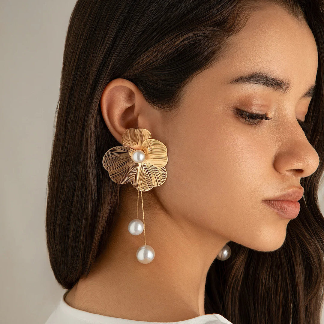 Elara Drop Earrings