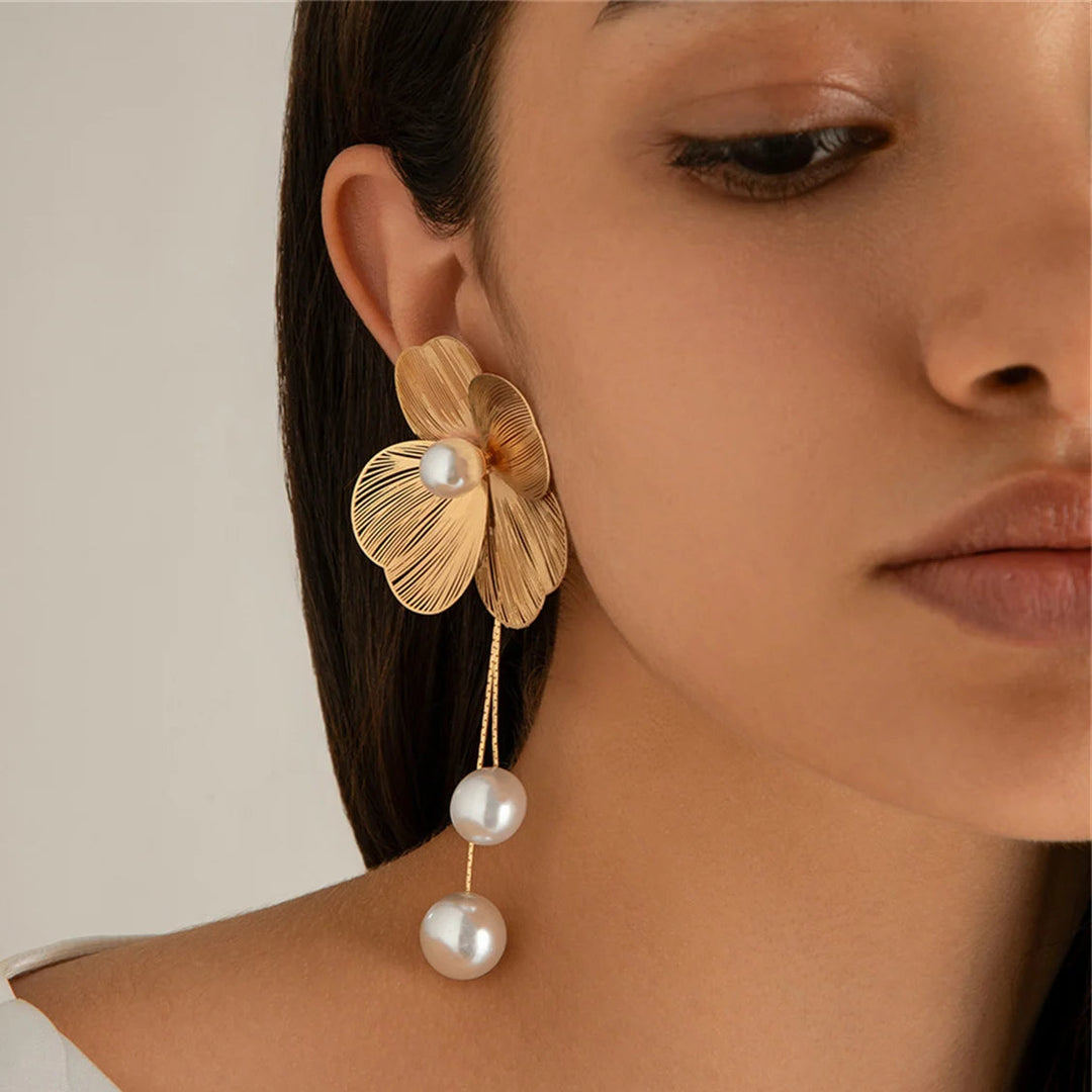 Elara Drop Earrings