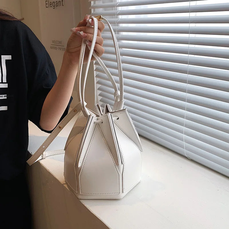 Virella Bucket Bag