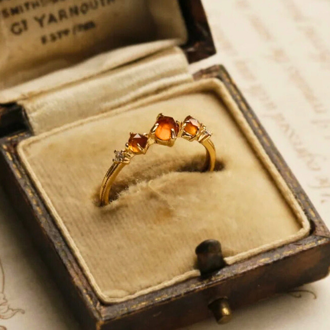 Velora Amber Ring
